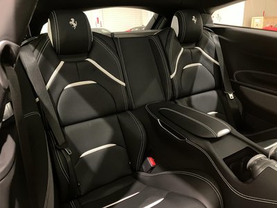 صورة مصغرة 17 لـ 2021 Ferrari GTC4 LUSSO