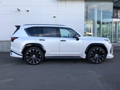 2023 Lexus LX — миниатюра 10