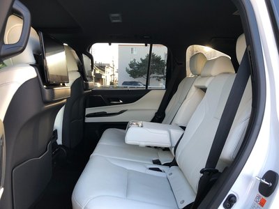 2023 Lexus LX — миниатюра 32
