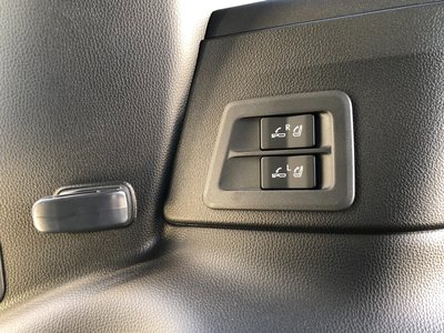 2023 Lexus LX — миниатюра 45