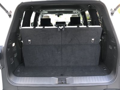 2023 Lexus LX — миниатюра 37