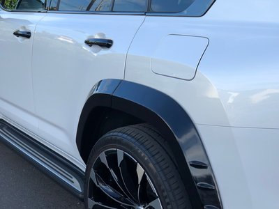 2023 Lexus LX — миниатюра 16