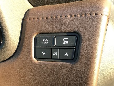 2023 Lexus LX — миниатюра 71