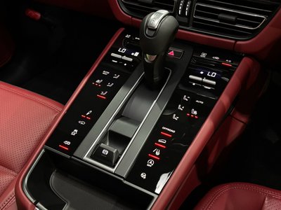 صورة مصغرة 33 لـ 2025 Porsche MACAN