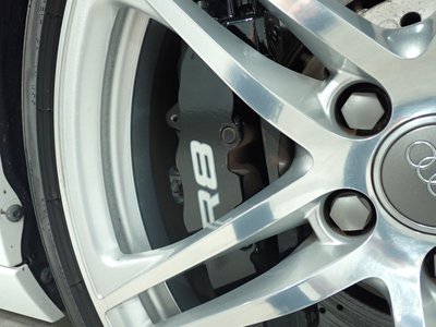 صورة 27 لـ 2009 AUDI R8