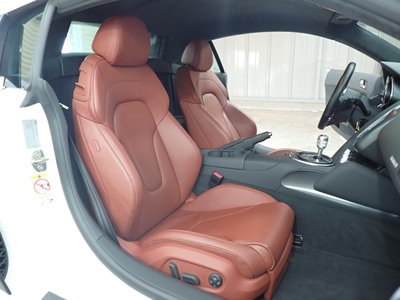 صورة 32 لـ 2009 AUDI R8