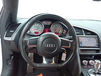 صورة 35 لـ 2009 AUDI R8