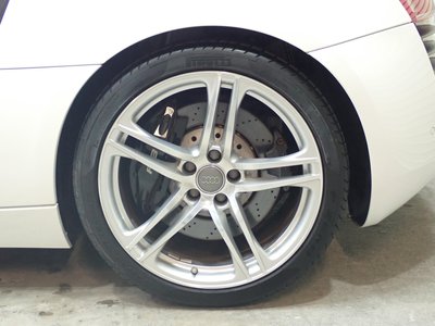 صورة 24 لـ 2009 AUDI R8