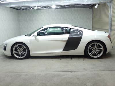صورة 22 لـ 2009 AUDI R8