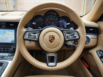 2016 Porsche 911 — миниатюра 16