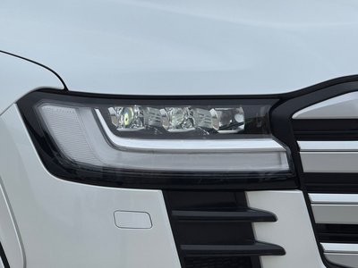 صورة 27 لـ 2025 Toyota LAND CRUISER 300