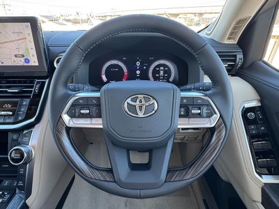 صورة 54 لـ 2025 Toyota LAND CRUISER 300