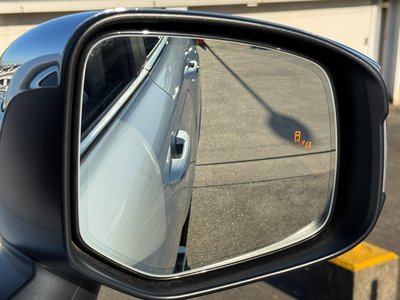 صورة 53 لـ 2025 Toyota LAND CRUISER 300