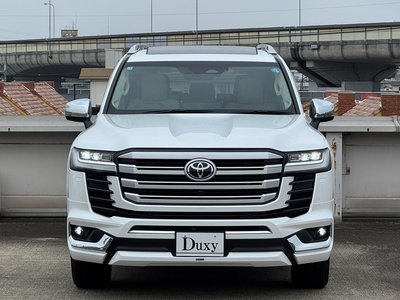 صورة 21 لـ 2025 Toyota LAND CRUISER 300
