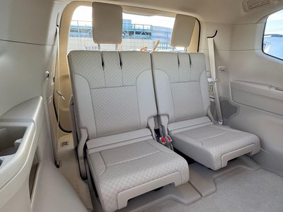 صورة 71 لـ 2025 Toyota LAND CRUISER 300