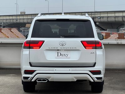 صورة 23 لـ 2025 Toyota LAND CRUISER 300