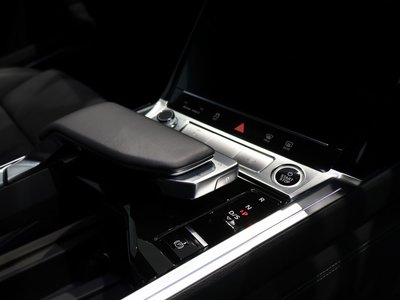 2024 AUDI Q8 SPORTBACK E-TRON thumbnail 29