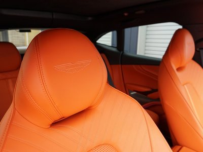 2025 Aston Martin DBX — миниатюра 80