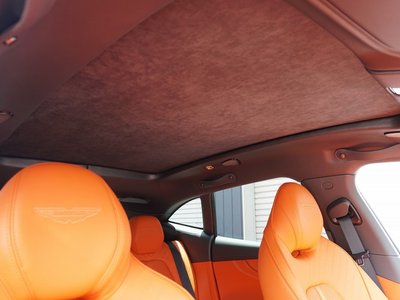 2025 Aston Martin DBX — миниатюра 37