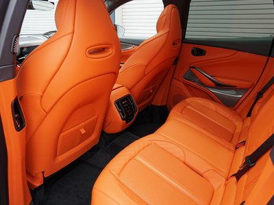 2025 Aston Martin DBX — миниатюра 41