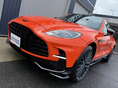2025 Aston Martin DBX — миниатюра 19
