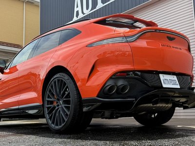 2025 Aston Martin DBX — миниатюра 21