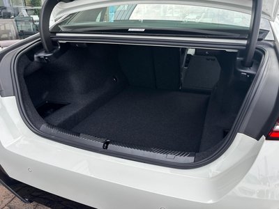 صورة مصغرة 81 لـ 2025 BMW 5 SERIES