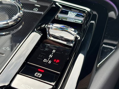 صورة مصغرة 26 لـ 2025 BMW 5 SERIES