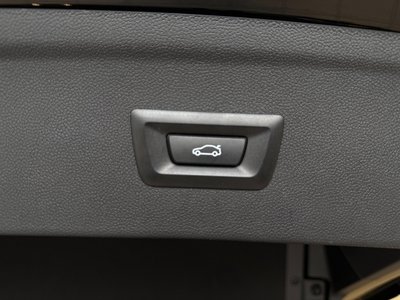 2023 BMW IX thumbnail 52