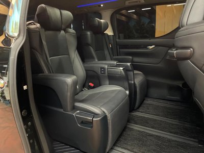 2022 Toyota ALPHARD 照片 9