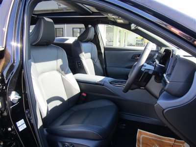 صورة 15 لـ 2025 Toyota CROWN ESTATE