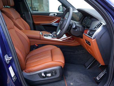 صورة 15 لـ 2022 BMW Alpina XB7