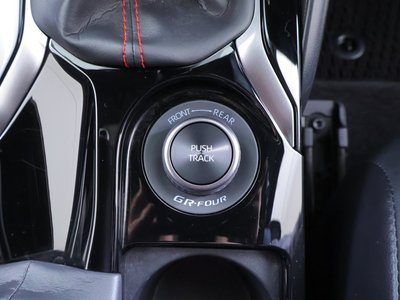 صورة 25 لـ 2023 Toyota GR COROLLA