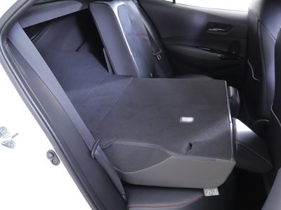صورة 38 لـ 2023 Toyota GR COROLLA
