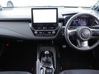 صورة 7 لـ 2023 Toyota GR COROLLA