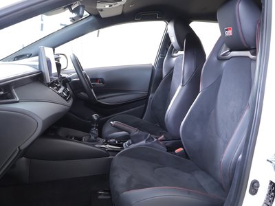 صورة 35 لـ 2023 Toyota GR COROLLA