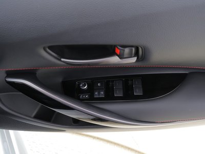 صورة 33 لـ 2023 Toyota GR COROLLA
