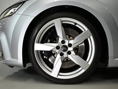 صورة 34 لـ 2017 AUDI TT RS COUPE