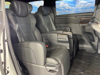 2024 Toyota ALPHARD — фото 11
