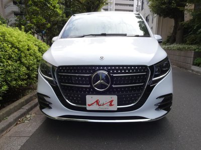 2026 Mercedes-BENZ V-CLASS photo 3
