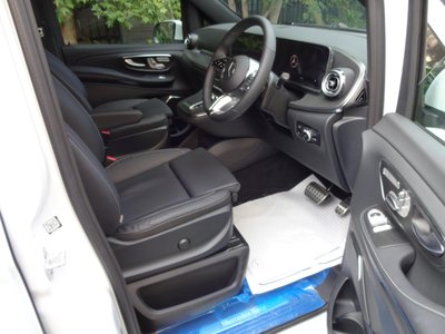 2026 Mercedes-BENZ V-CLASS photo 12