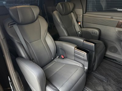 2023 Toyota ALPHARD — фото 18