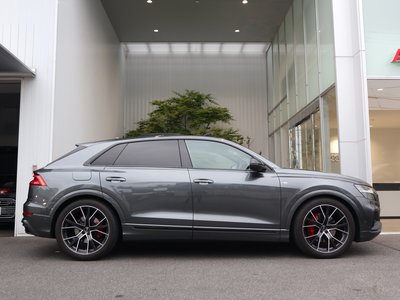 2023 AUDI Q8 thumbnail 6