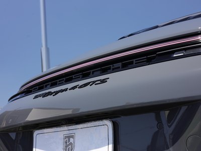 صورة 32 لـ 2025 Porsche 911