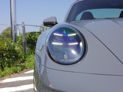 صورة 18 لـ 2025 Porsche 911