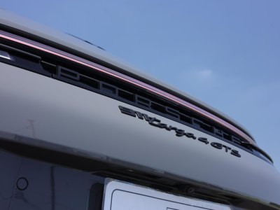 صورة 38 لـ 2025 Porsche 911