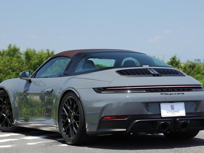 صورة 34 لـ 2025 Porsche 911
