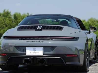 صورة 28 لـ 2025 Porsche 911
