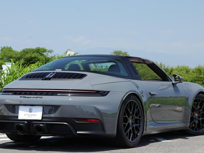 صورة 29 لـ 2025 Porsche 911