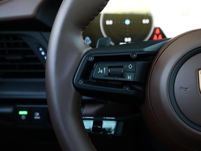 صورة 58 لـ 2025 Porsche 911